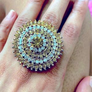 ☀️ Big Sunshine Flower Ring - adjustable sizing